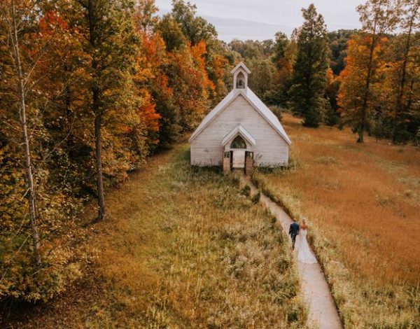 Venues Listing Category Sunset Ridge Farm Wedding/Event Venue, Wilderness Lodge